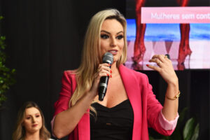 Ex-rainha da Expovale, Josi da Costa Heissler falou sobre empoderamento feminino(Roberta Colombo / R3 Produtora)