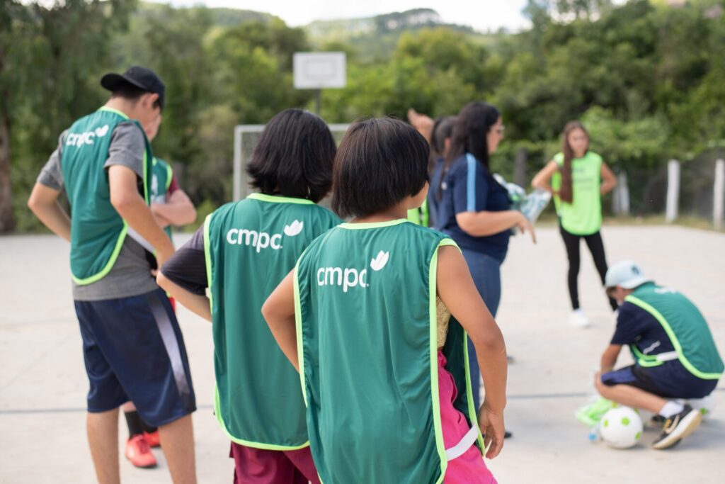 CMPC bolas futebol escolas