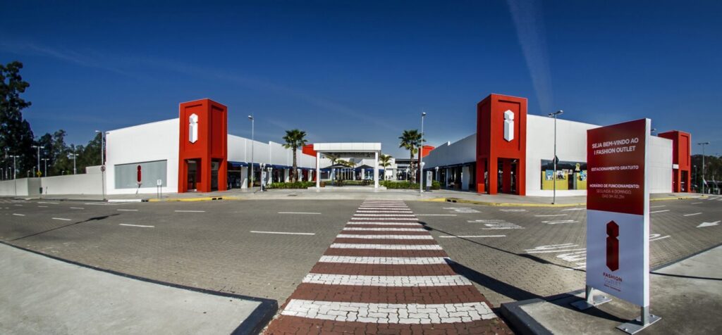 Fashion Outlet Arraiá Solidário