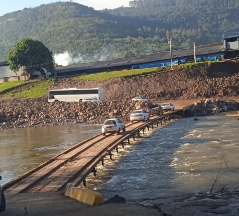 Interdição da Ponta da BR-116