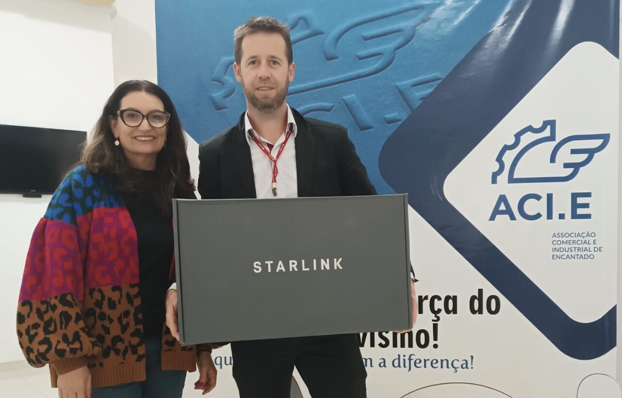 ACI-E entrega 60 antenas de internet doadas pela Starlink