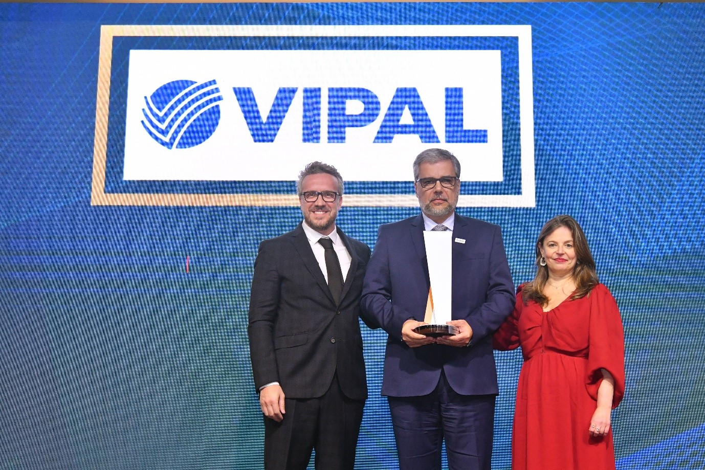 Vipal lidera setor de Plásticos e Borracha do ranking Valor 1000