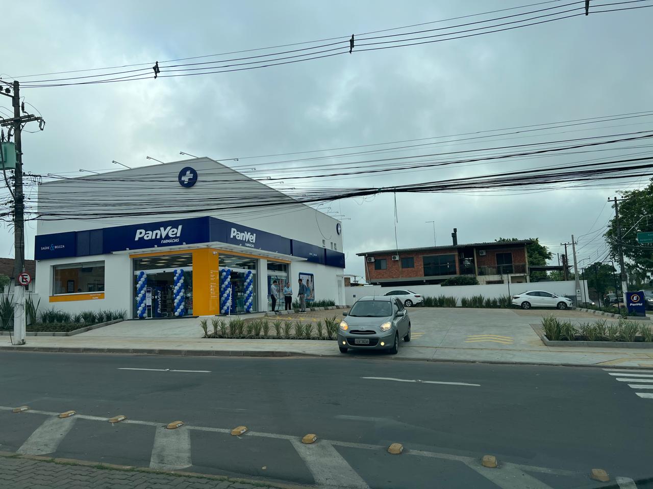 Panvel inaugura sexta unidade em Gravataí