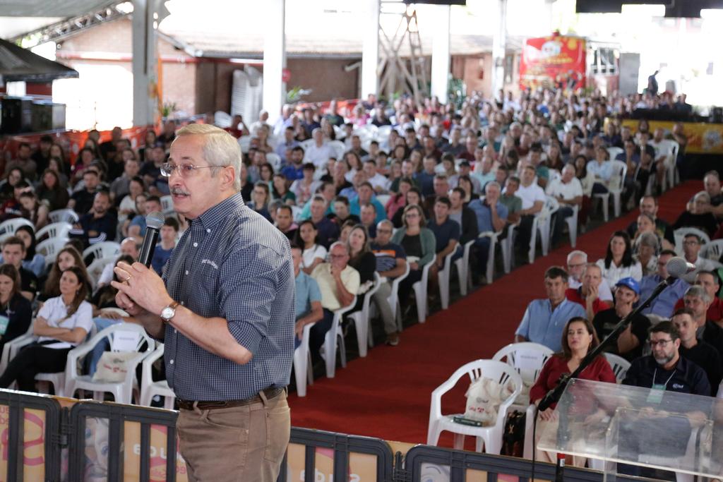 BRF reúne produtores integrados na Expovale + Construmóbil