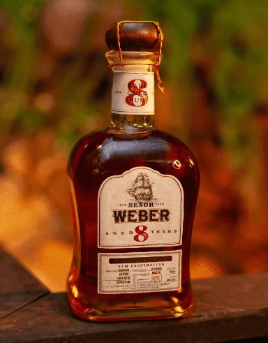 Destilaria Weber Haus apresenta o Rum Senõr Weber 8 anos