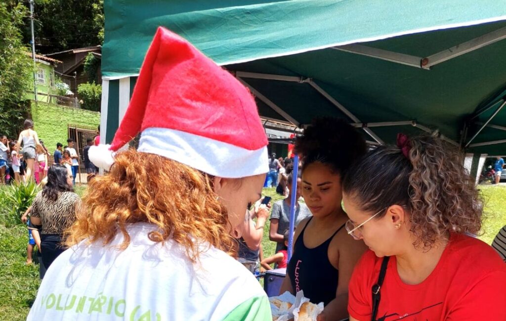 Instituto Unicred promove ação de Natal em Porto Alegre