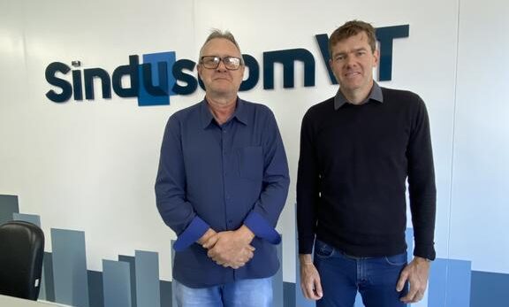 Iniciativa une sindicatos patronal e laboral da construção civil