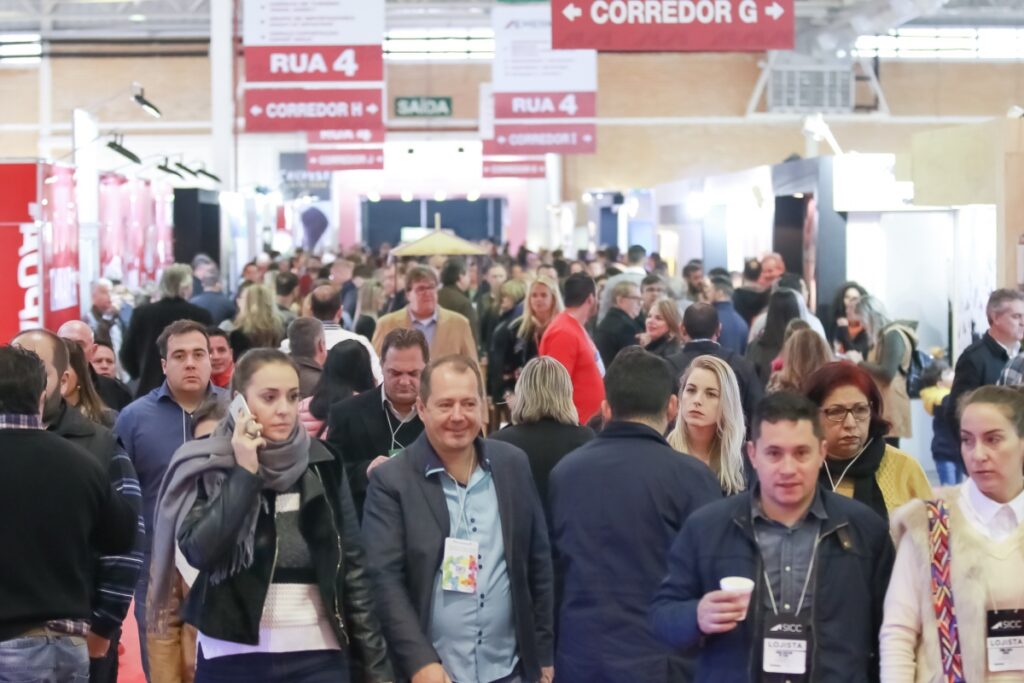 Indústria do calçado começa a vender para o segundo semestre do ano