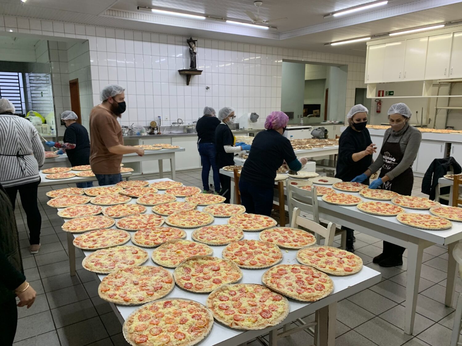 Projeto Mão Amiga realiza quinta edição da Noite das Pizzas