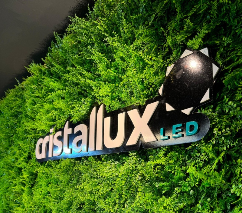 Cristallux cresce 95% no trimestre com nova linha decorativa