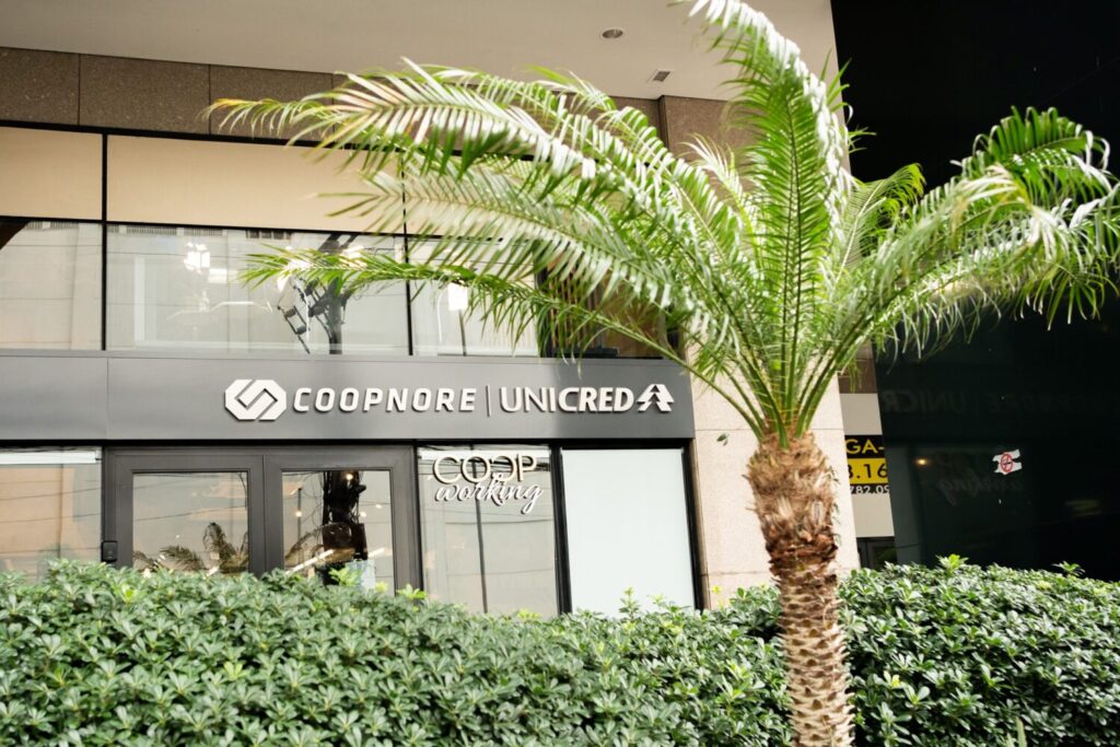 Coopnore Unicred inaugura nova Sede em Porto Alegre