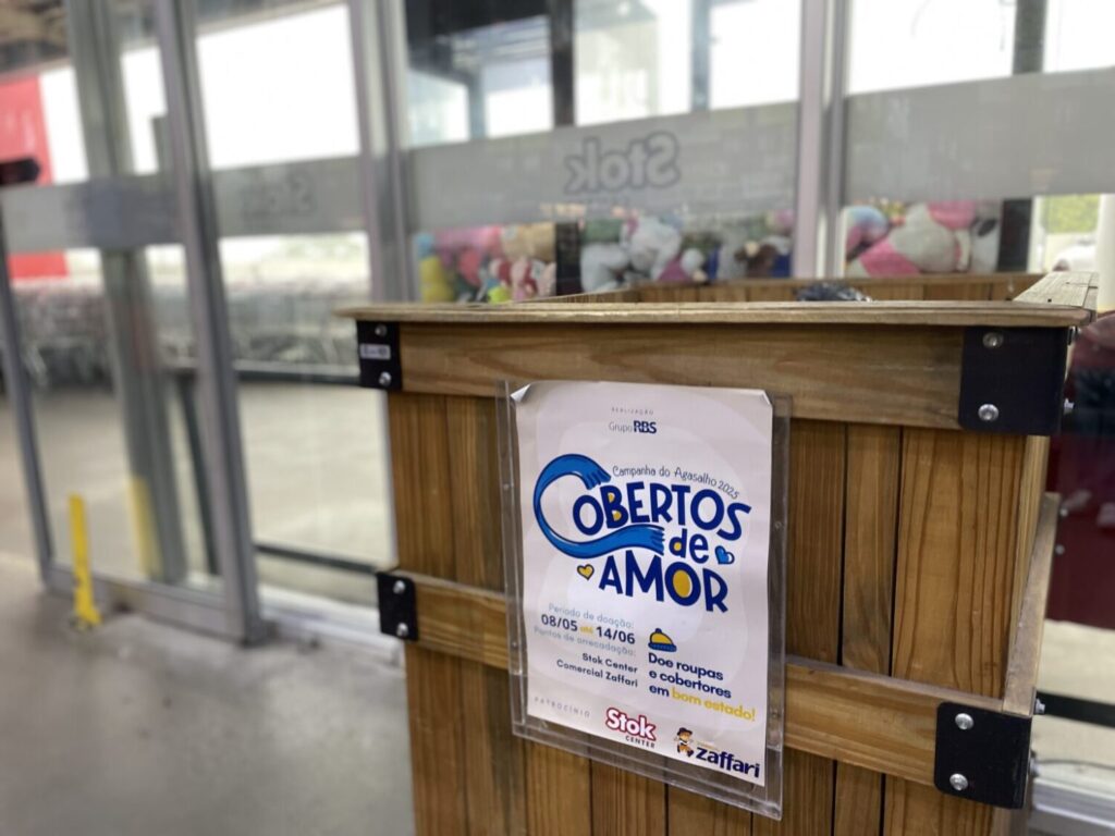 Campanha da Comercial Zaffari e Stok Center arrecada agasalhos
