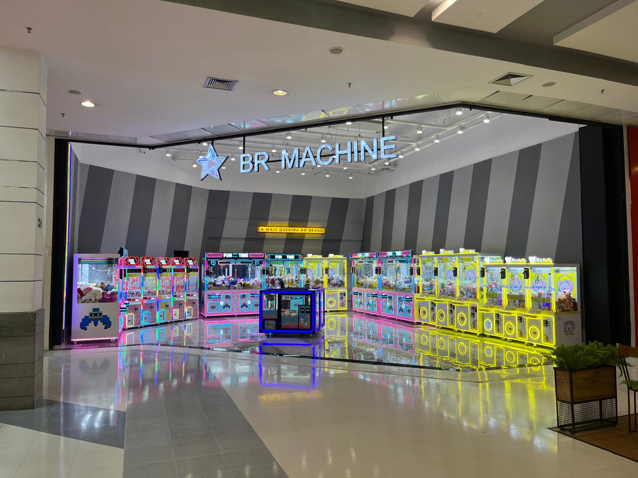 Gruas de pelúcia movimentam o varejo e atraem investidores