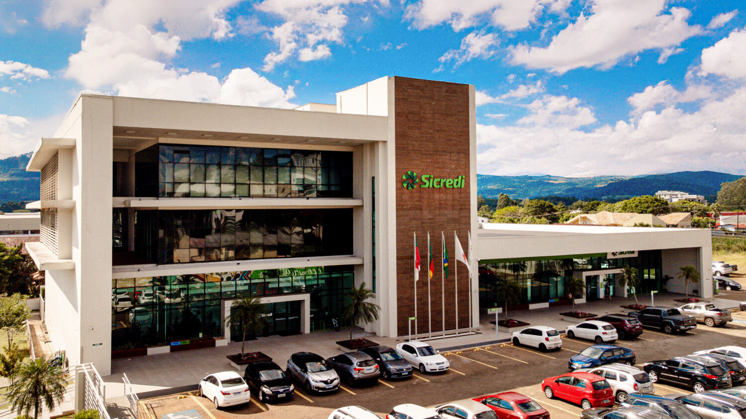 Sicredi Ouro Branco RS/MG celebra 44 anos