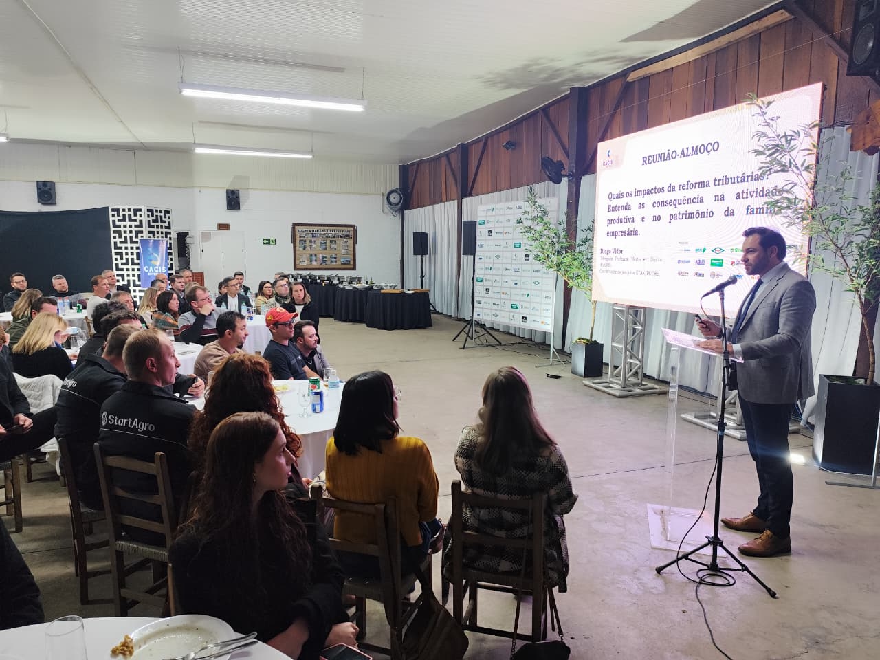 Cacis debate impactos e incertezas da reforma tributária