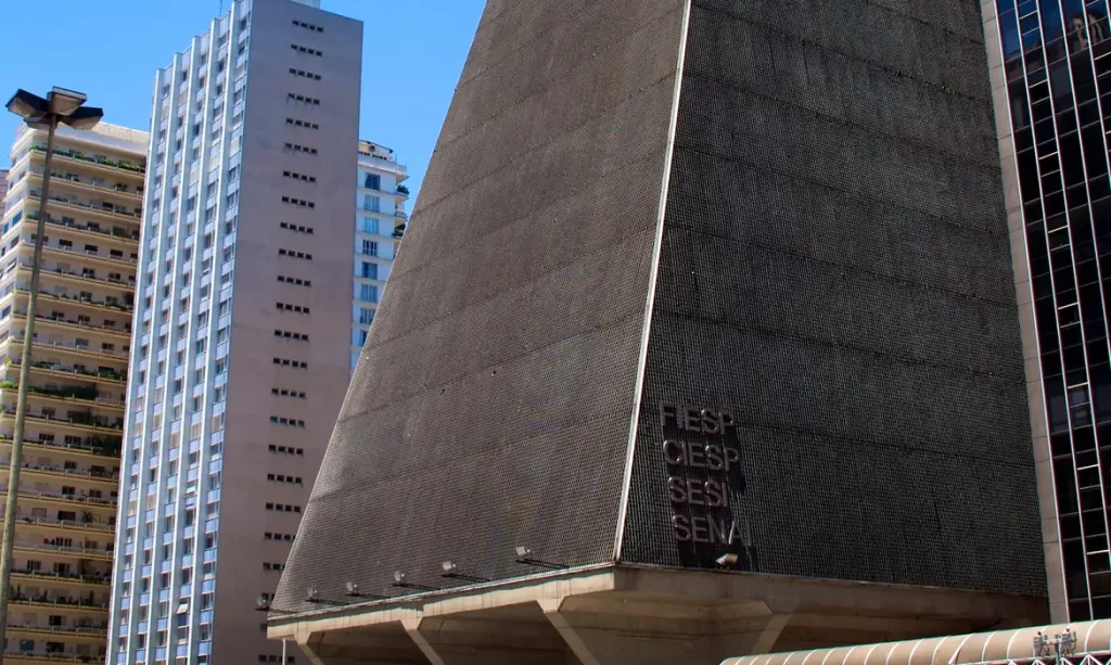 Fiesp mantém projeção de alta do PIB em 2,4% apesar do tarifaço