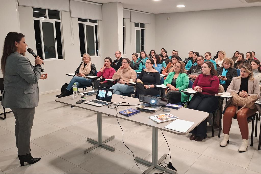 Acil discutiu a importância da humanização nas relações comerciais