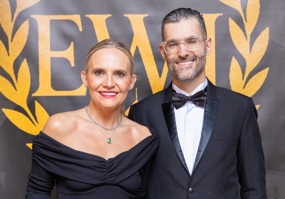 Fernanda Tochetto recebe prêmio de honraria ao mérito na Suíça