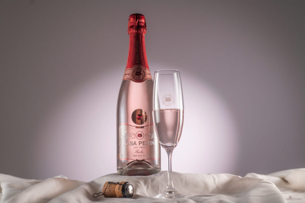 Casa Perini lança o espumante Rubi