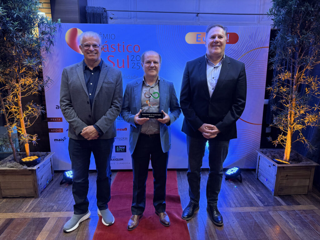 Multinova conquista medalha de prata no Prêmio Plástico Sul
