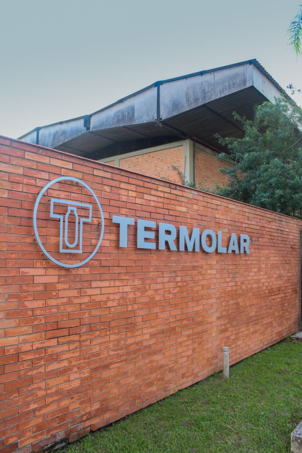 Termolar abre 30 vagas de emprego no setor de produção