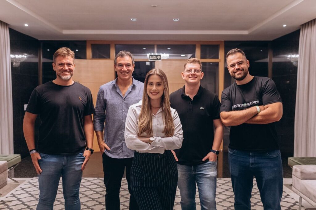 Founders Club adquire Angel Investor Club