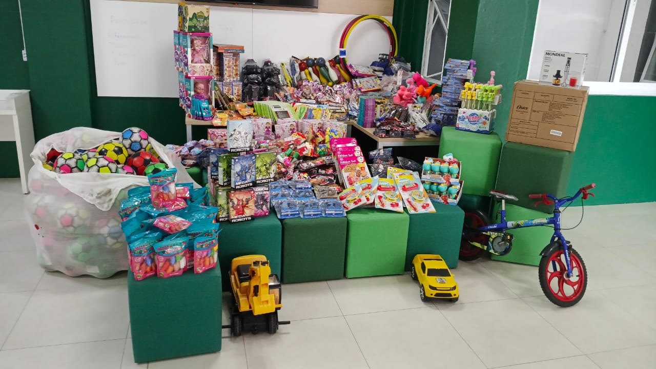 Campanha do Cartão de Todos arrecada mais de mil brinquedos na Serra