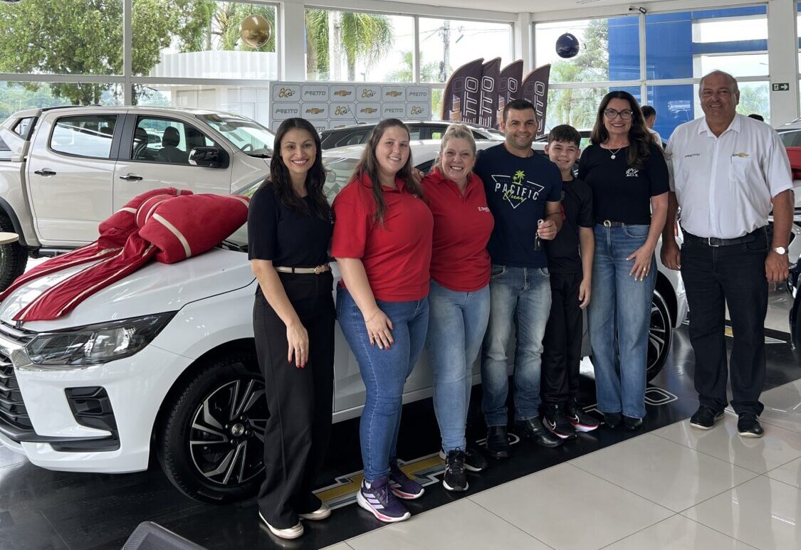 ACI-E entrega automóvel da campanha Acelera Premiado