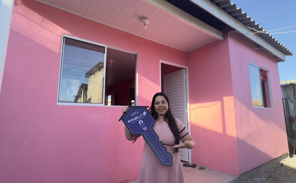 Projeto Favela 3D entrega primeiras casas novas