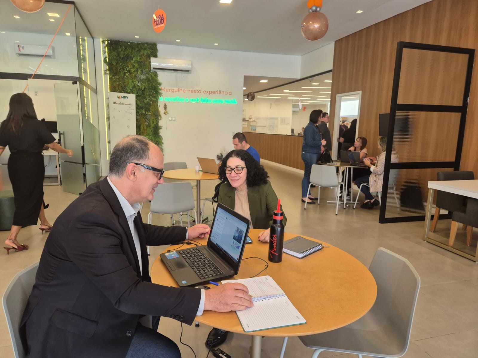 Setor imobiliário ganha força com profissionais 60+