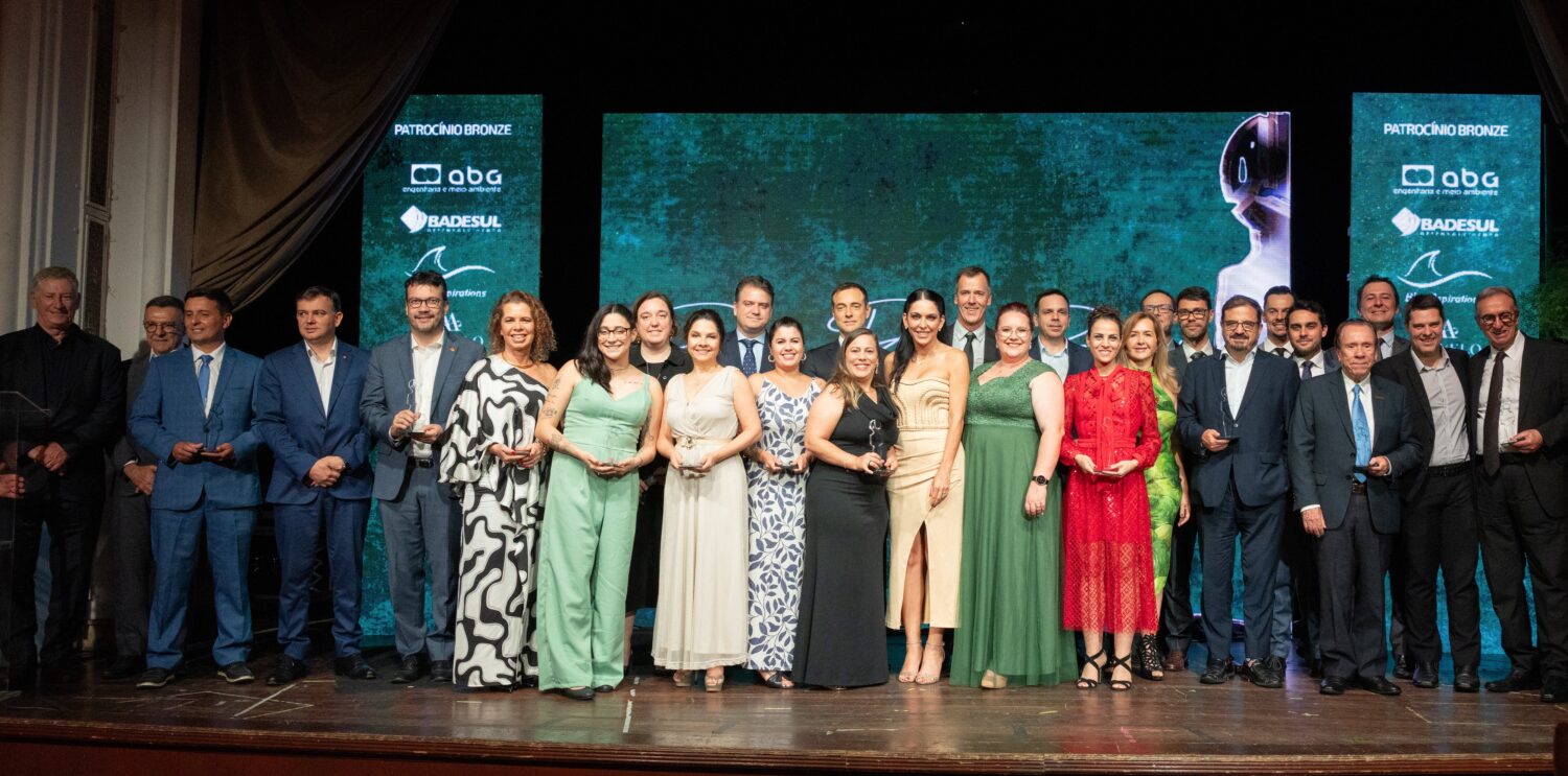 Sindienergia-RS homenageia agentes da transição energética