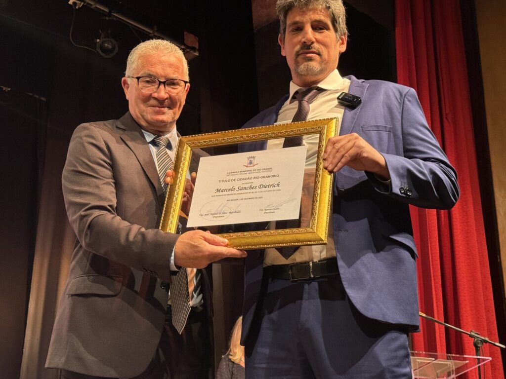 Diretor da Doctor Clin recebe título de Cidadão Riograndino