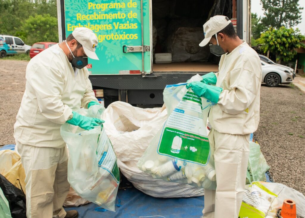 Recebimento de embalagens vazias percorre região sul do RS