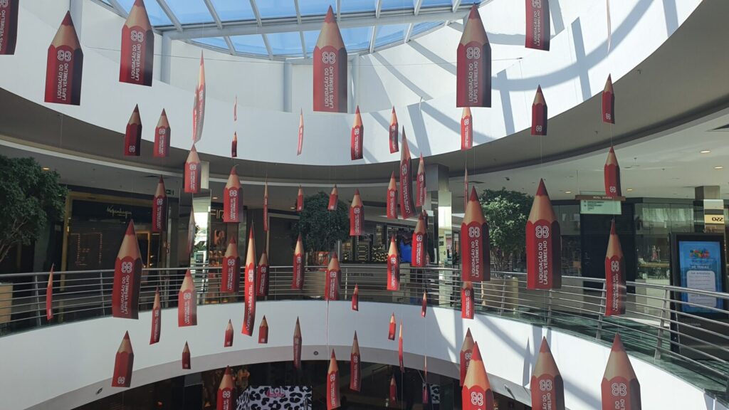 BarraShoppingSul e ParkShopping Canoas lançam Liquidação Lápis Vermelho