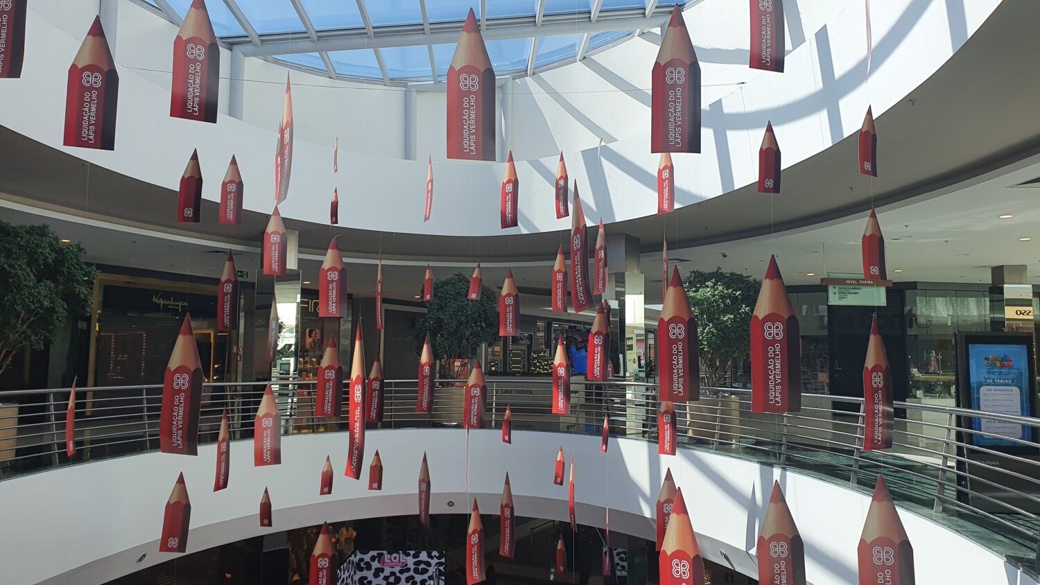 BarraShoppingSul e ParkShopping Canoas lançam Liquidação Lápis Vermelho