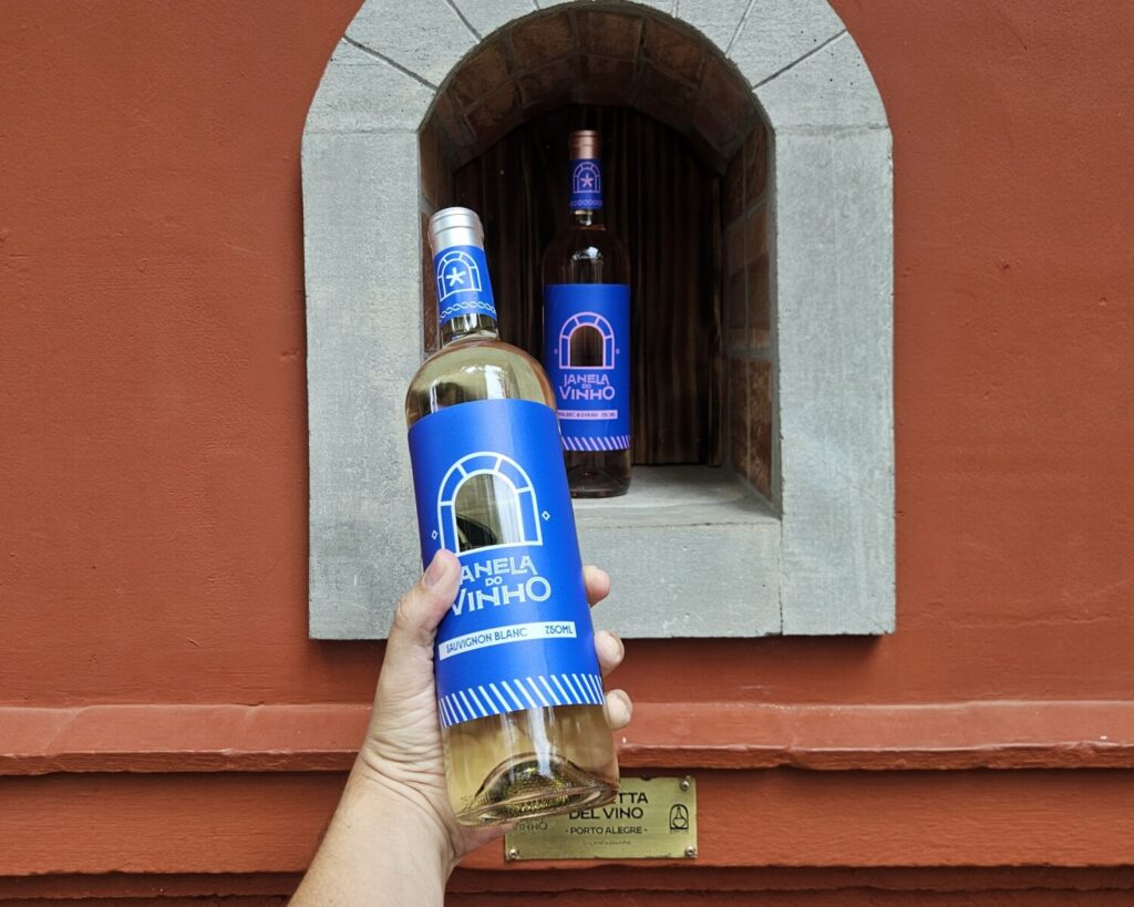 Janela do Vinho lança linha própria de rótulos