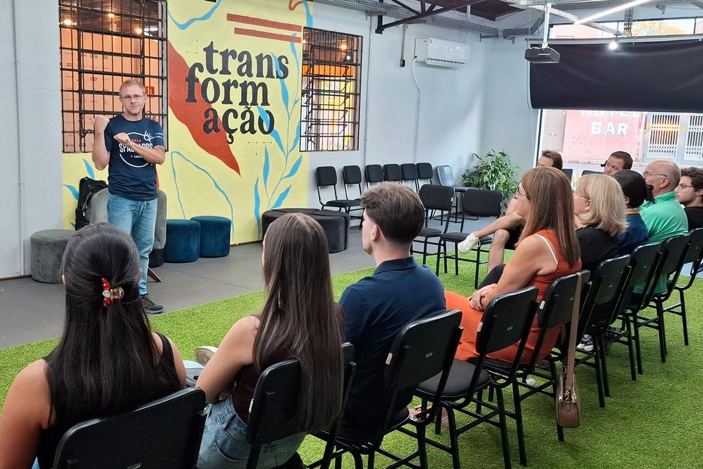 Innovation Club debate aplicações da Inteligência Artificial