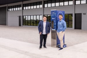 Icehot dobra presença nacional e supera mil estações de hidratação