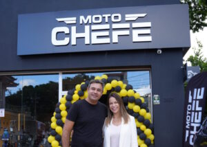 Casal gaúcho abre nova loja de scooters elétricas na Capital