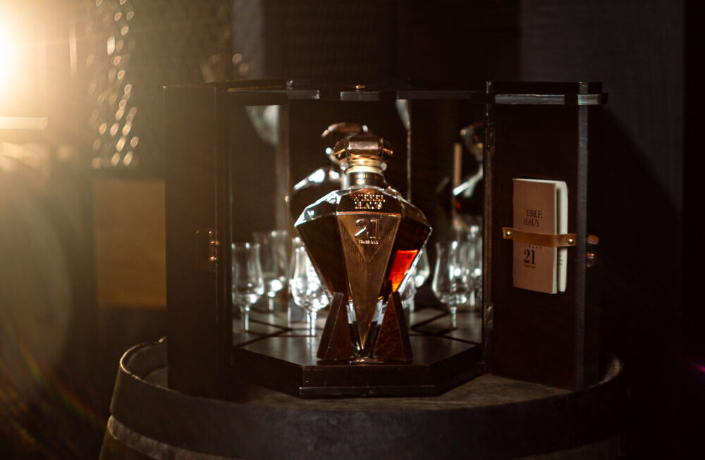 Weber Haus exibe cachaça com diamante na Apas Show 2026