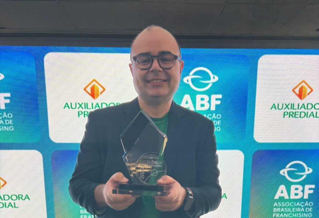 Auxiliadora Predial recebe Selo de Excelência em Franchising pela 13º vez