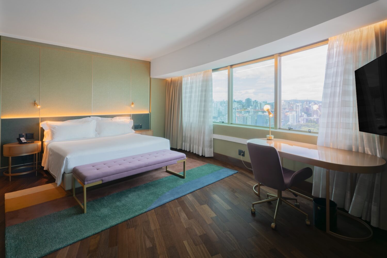Hilton Porto Alegre apresenta 175 quartos renovados