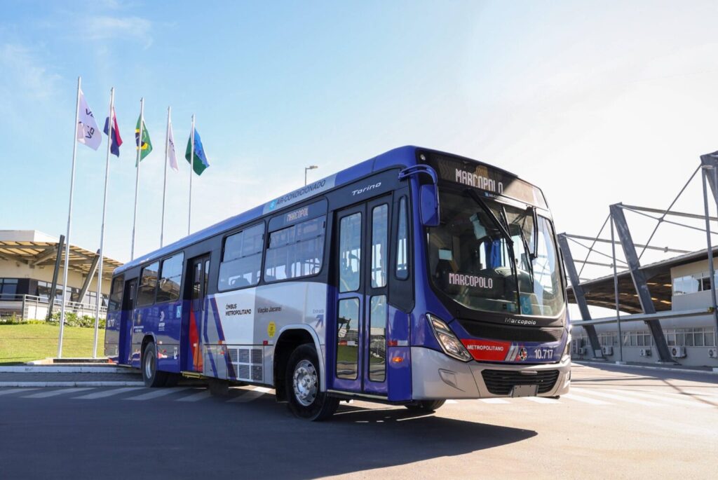 Marcopolo entrega de 26 novos ônibus para Viação Jacareí