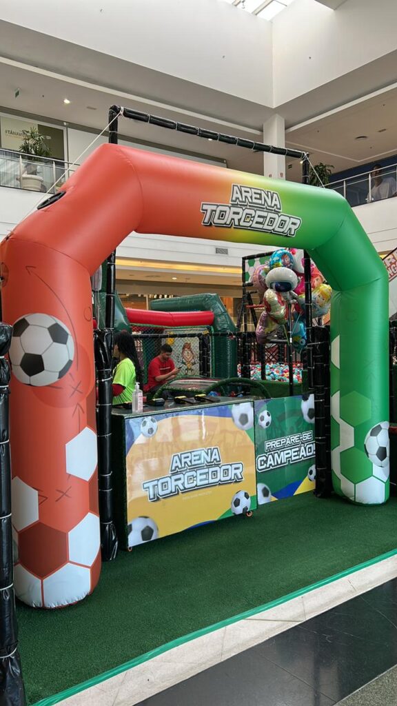 Canoas Shopping une diversão infantil com a Copa do Mundo