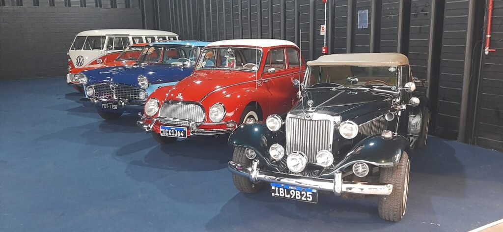 Mostra reúne 10 veículos clássicos no I Fashion Outlet NH