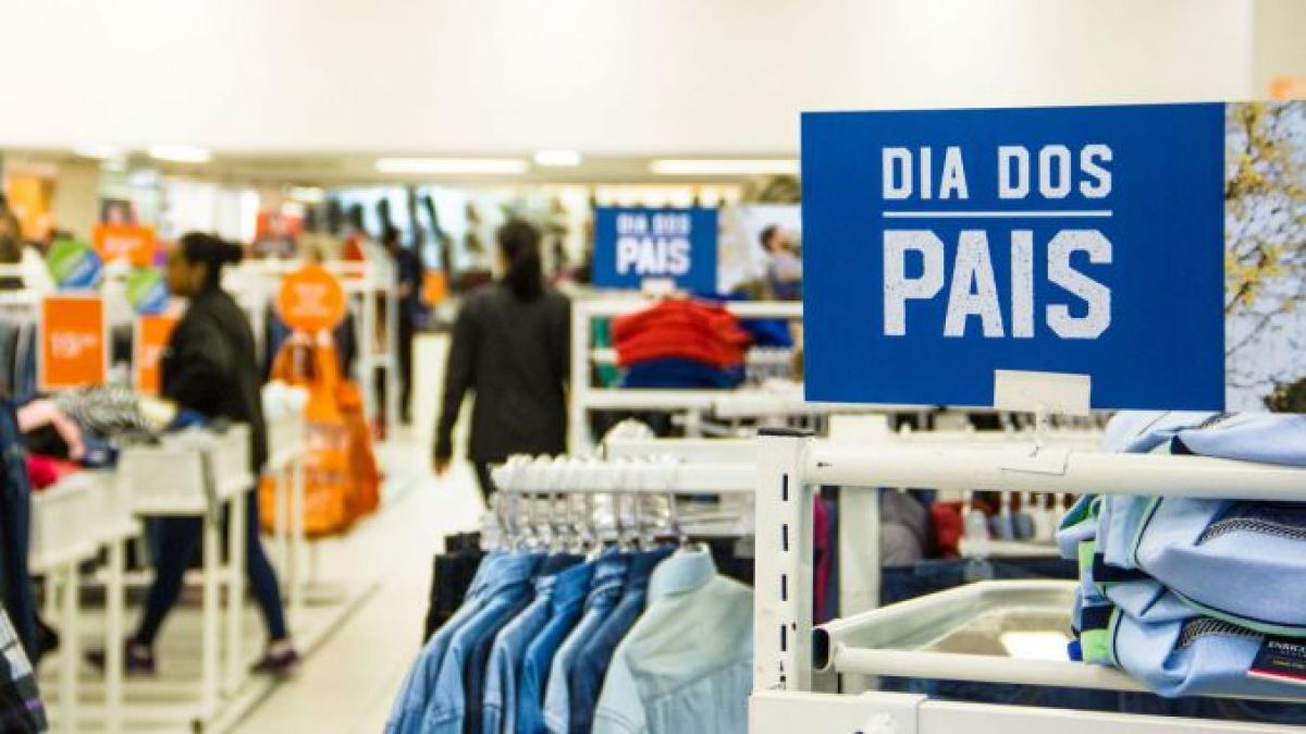 Dia dos Pais: Sindilojas POA distribui R$ 1 mil por dia