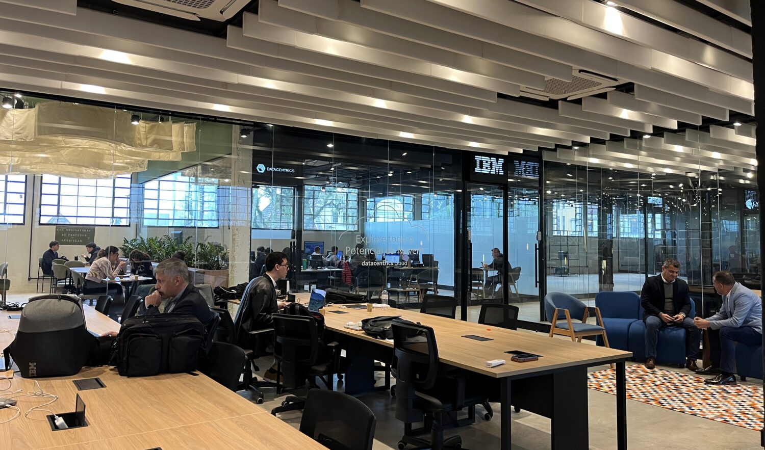 IBM inaugura HUB Sul no Instituto Caldeira