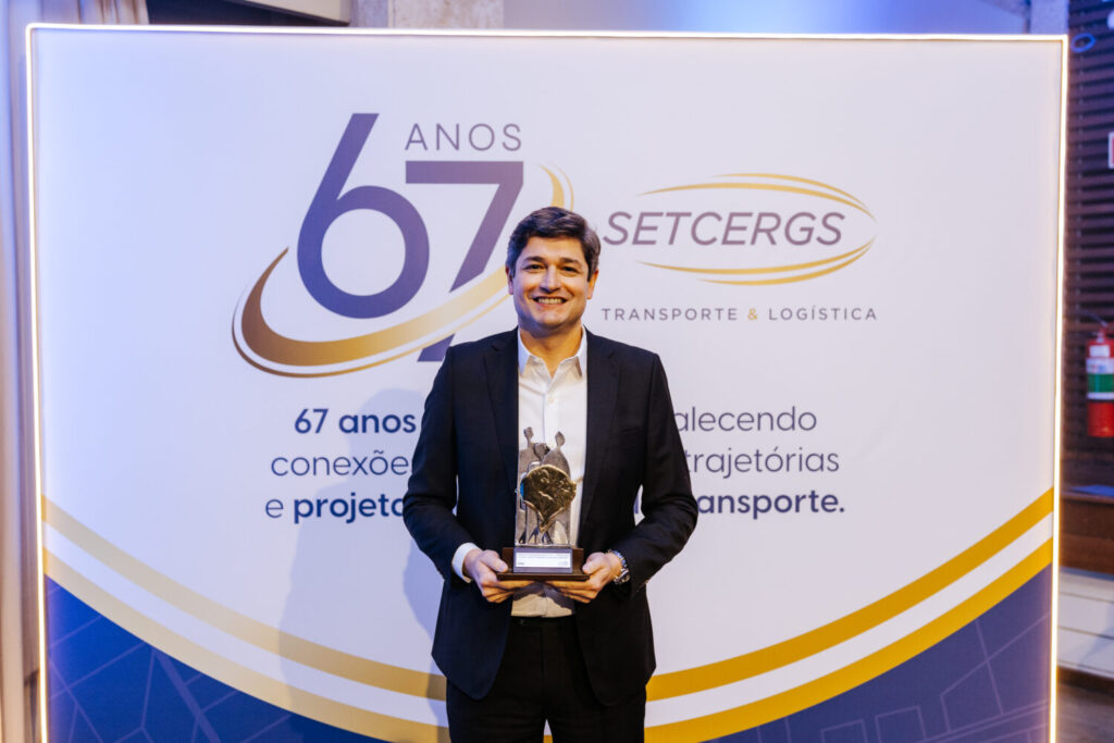 Vipal Borrachas conquista o Prêmio Preferência do Transporte e Logística do RS