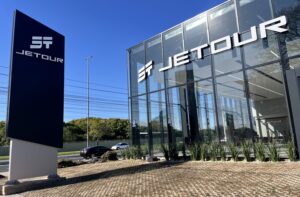 Grupo Sinosserra abre terceira loja Jetour Sinosserra